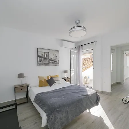 Cubo's Sea House Pedregalejo