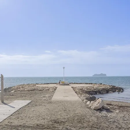 Cubo's Sea House Pedregalejo Апартаменты *